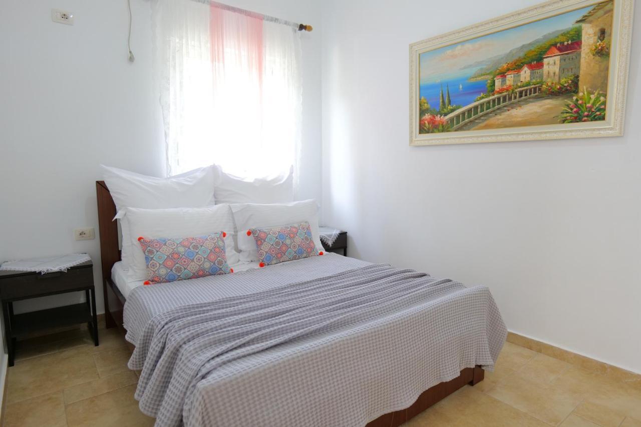 Kristal Apartments Ksamil Bagian luar foto