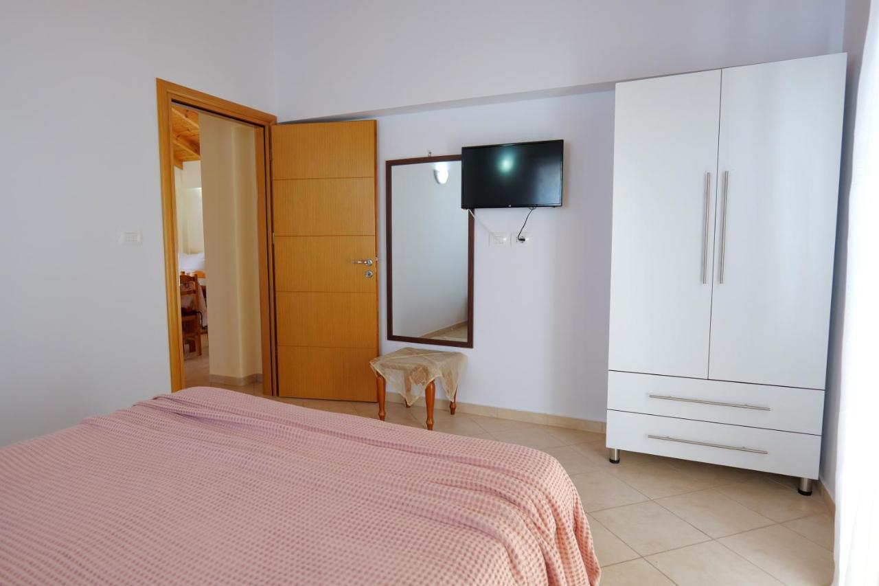 Kristal Apartments Ksamil Bagian luar foto