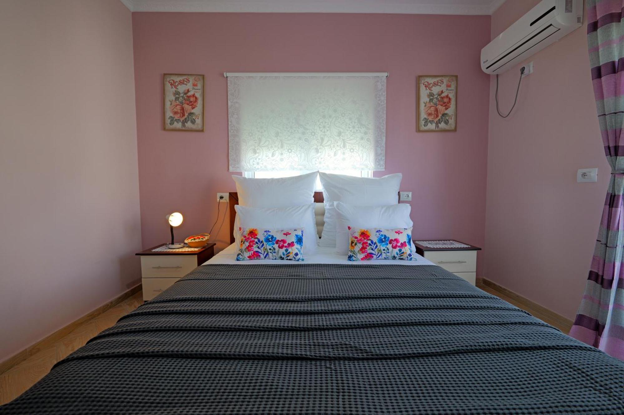 Kristal Apartments Ksamil Bagian luar foto